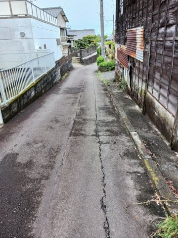 【前面道路含む現地写真】