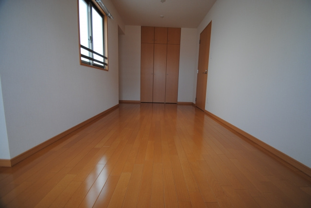 カトルズ旭の洋室