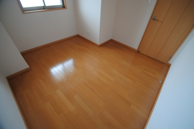 カトルズ旭の洋室