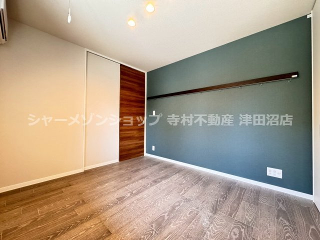 トラストメゾンしらぎくの洋室