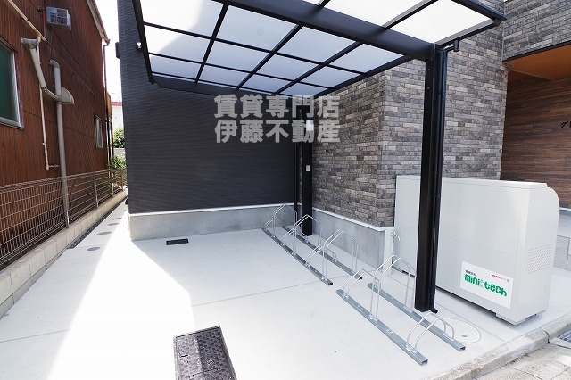 グレイス城北の駐車場