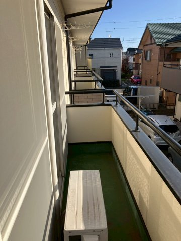 水戸市見和２丁目のアパートのバルコニー