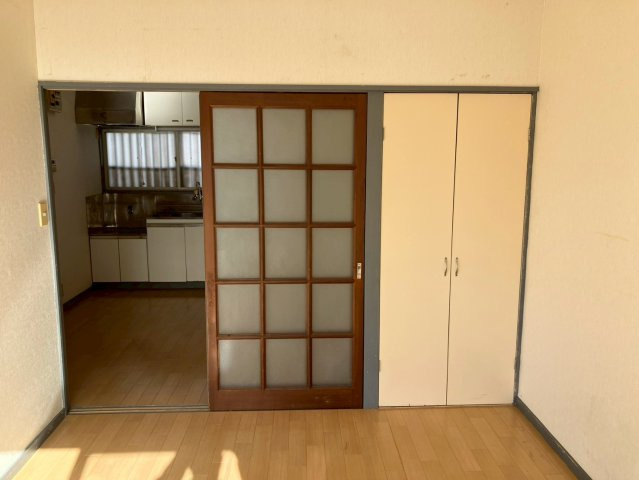 ヒルサイド見和IIの内装