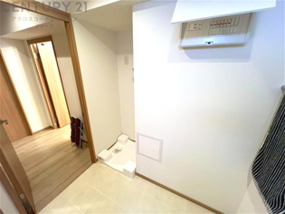 衣服の収納や脱ぎ着や整理整頓がしやすく、湿った衣類を乾燥させるスペースがありカビや臭いの発生を防ぎます。床の汚れを他の部屋に持ち込まず清潔を保つことができます。また快適な入浴環境の整備にも役立ちます。