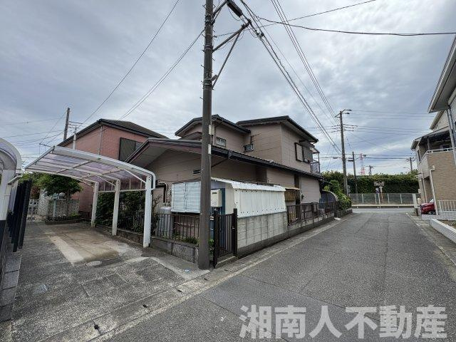 寒川町岡田戸建ての前面道路含む現地写真|前面道路含む現地写真です