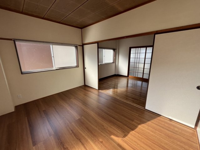 田中ハイツの洋室