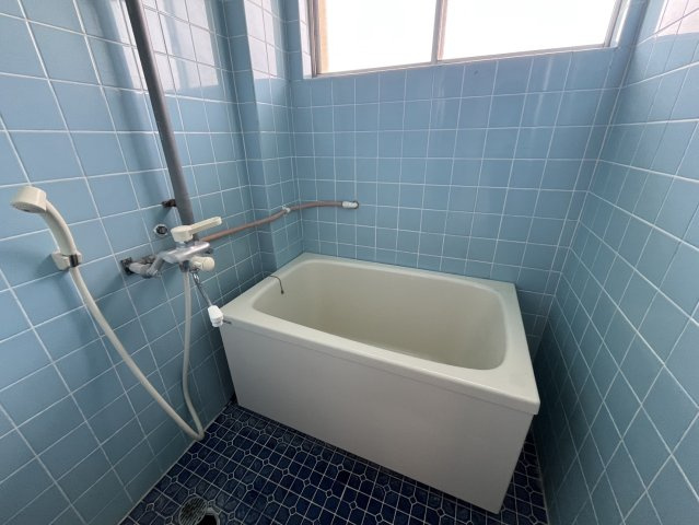 田中ハイツの浴室