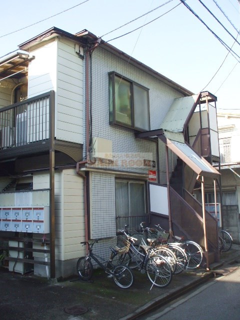 メゾン・ミネⅡのエントランス
