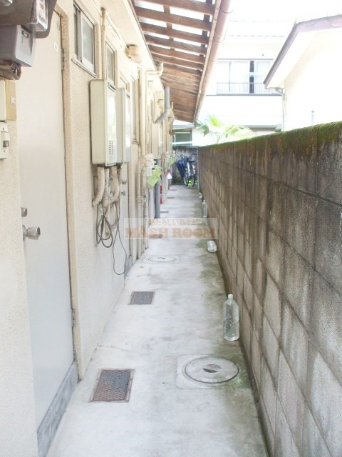 メゾン・ミネⅡの玄関