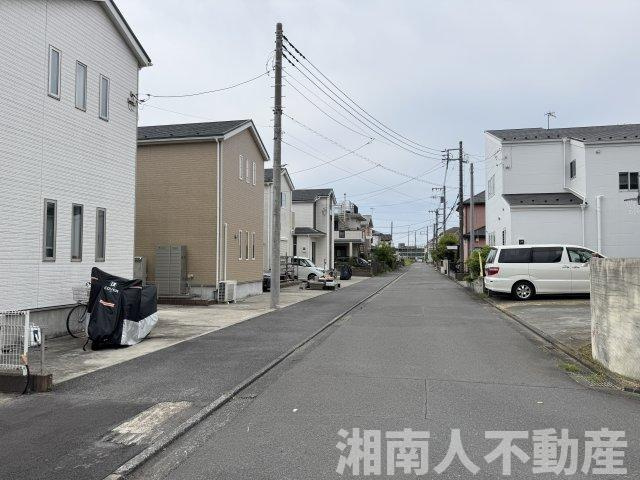 寒川町岡田８丁目戸建ての前面道路含む現地写真|前面道路含む現地写真です