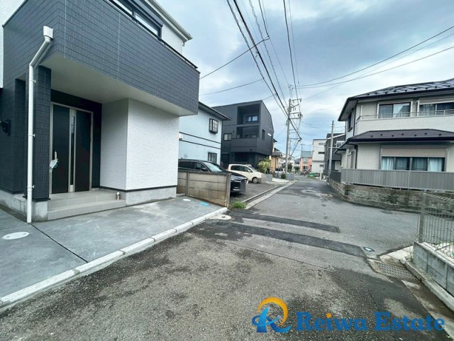 新築戸建　茅ヶ崎市柳島2丁目の前面道路含む現地写真