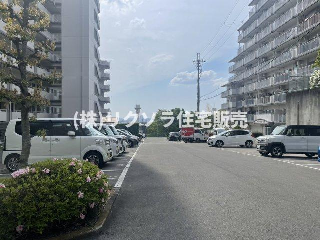 ライツシティ東寝屋川弐番館の駐車場|■物件内覧・資金計画相談・住宅ローン相談、リフォーム相談、お問合せ受付中■
※当日・翌日のご内覧、ご相談はお電話でのお問合せがスムーズです！