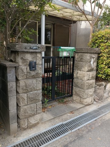 売土地　大東市平野屋1丁目（建築条件無し上物有）の外観