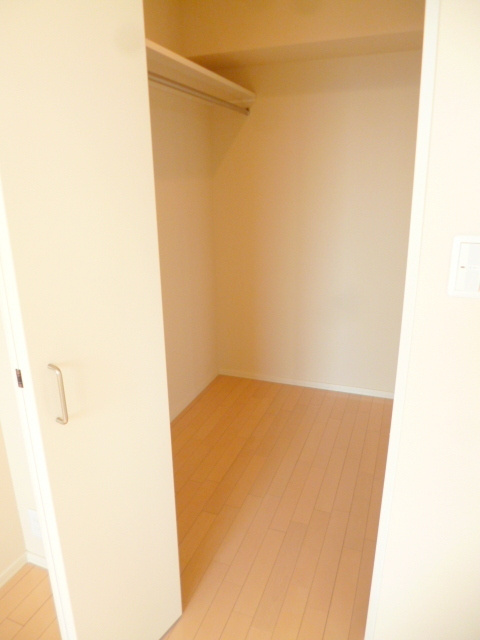 クエスタ荻窪の収納|★人気のウォークインクローゼット★