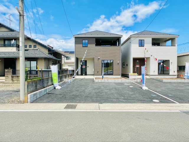 伊勢崎市富塚町の外観|駐車スペース3台可◎