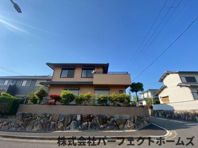 八幡市西山和気中古戸建の外観|外はこのようになっています