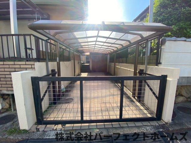 八幡市西山和気中古戸建の駐車場|駐車場の用意があります