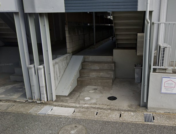 サンライトエスのエントランス