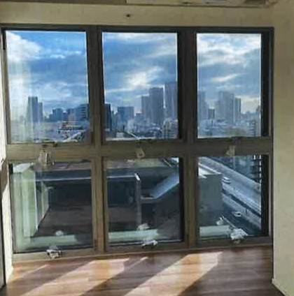 ローレルタワールネ浜松町の洋室|5.4Jの窓