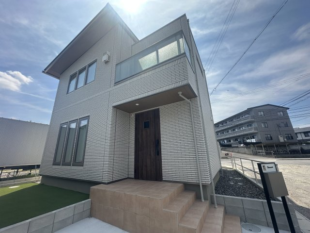 花園町新田戸建の外観