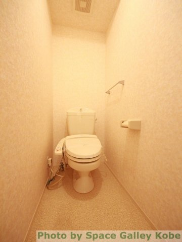 クレサンのトイレ|※お部屋により仕様が異なる場合があります。
