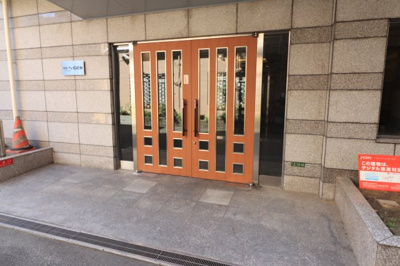 【エントランス】 | ブラーヴォ梅田北