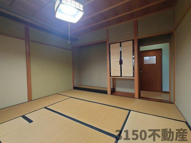 大東コーポの和室