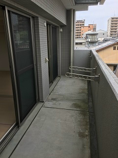 【バルコニー】ベリエ茶五
