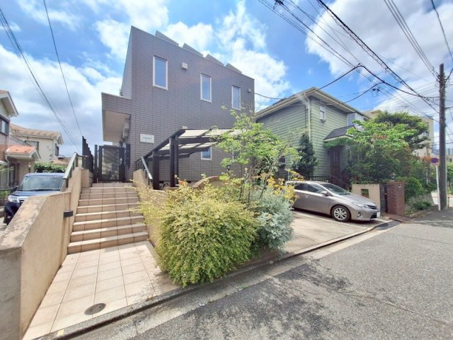 千葉市中央区松波３丁目の賃貸マンションの外観