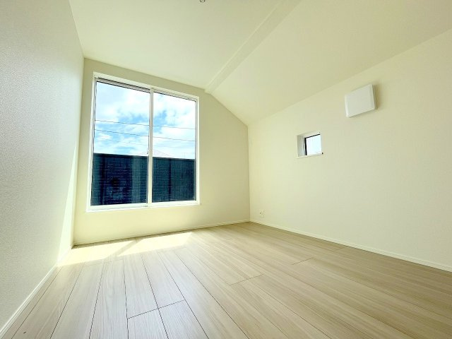 あきる野市草花　全3棟の洋室|2025年撮影