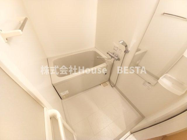 カスタリア三宮の浴室