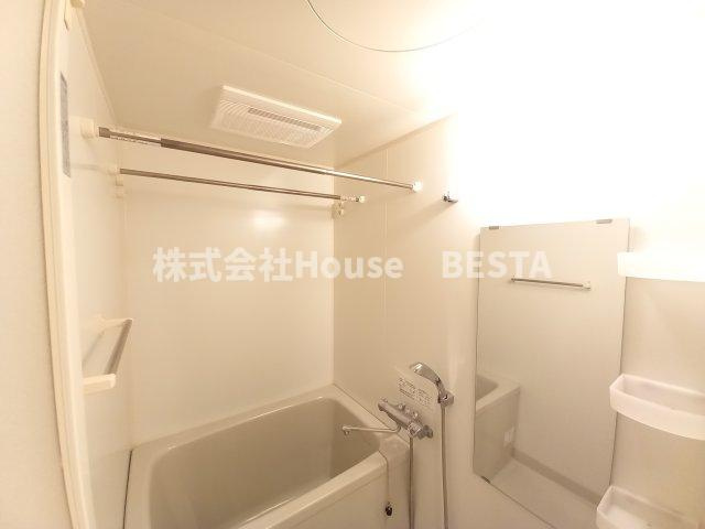 カスタリア三宮の浴室