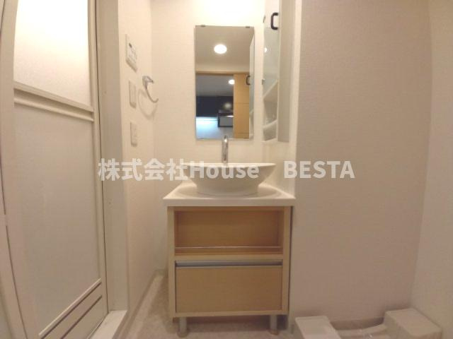 カスタリア三宮の独立洗面台