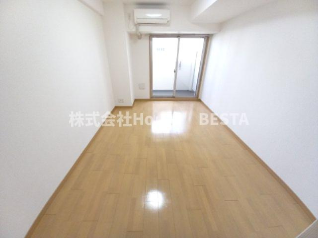 カスタリア三宮の内装