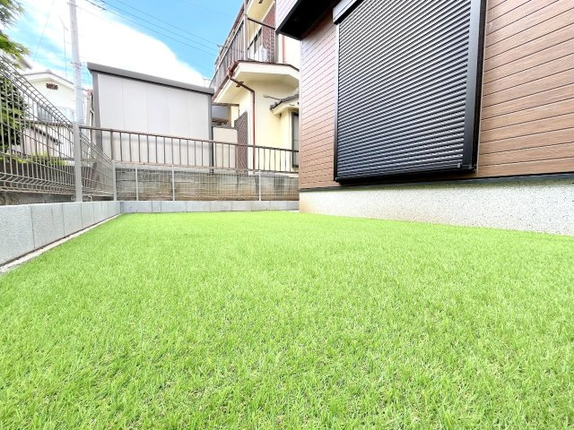 あきる野市草花　全3棟の庭