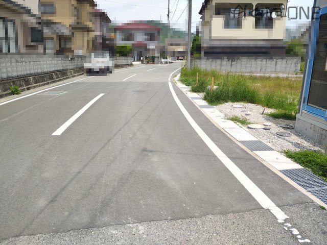 【前面道路含む現地写真】 | 姫路市飾東町佐良和／4区画