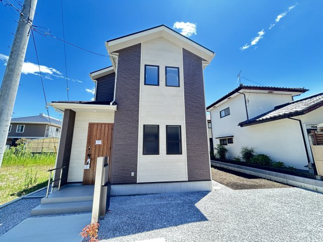 新築　高崎市新町　Blooming　Garden　5号棟の外観|現地写真　2025年8月完成しました！ご内覧等、お気軽にお問合せください♪　							
