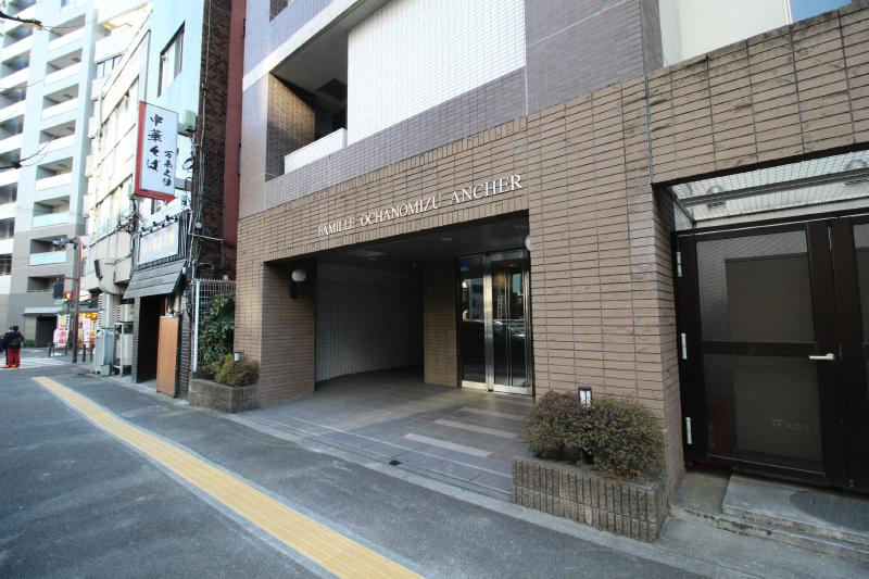 ファミール御茶ノ水アンシェールのエントランス