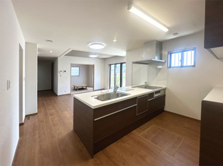  | 野洲市冨波乙　2-3-2号地　新築戸建