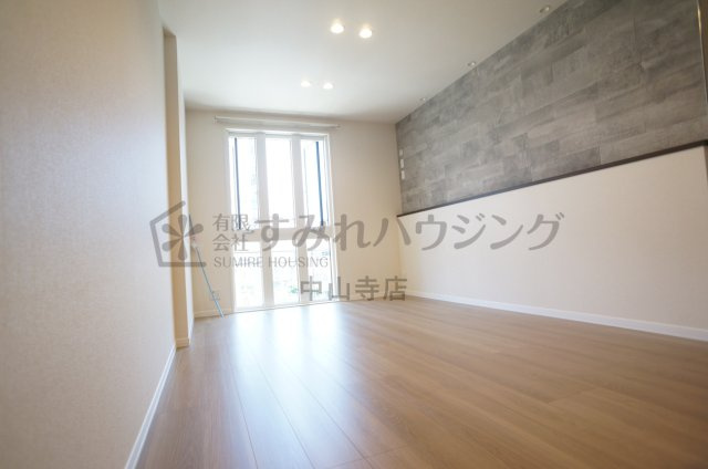 Espoir 宝塚・川面の居間・リビング