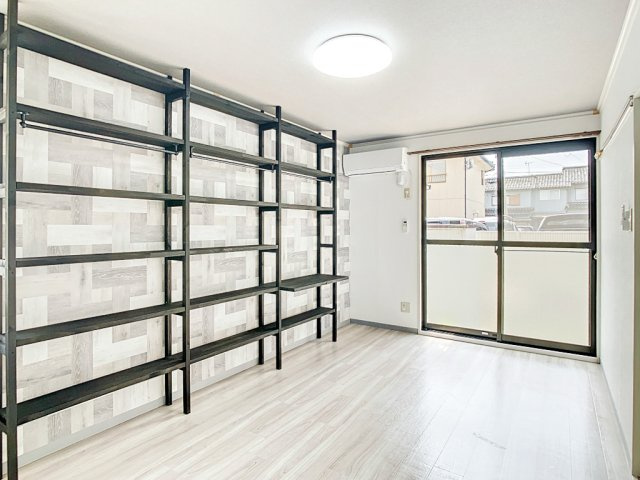 エーデルワイスの居間・リビング