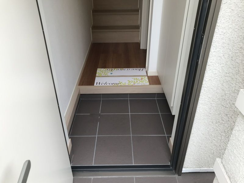 アル・ソーレの玄関