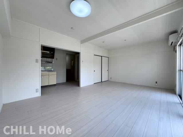 パークサイド篠崎の居間・リビング|他社様掲載物件もまとめてご紹介、ご案内可能です(^^)/