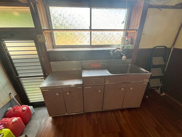 潮来市須賀　中古戸建のキッチン