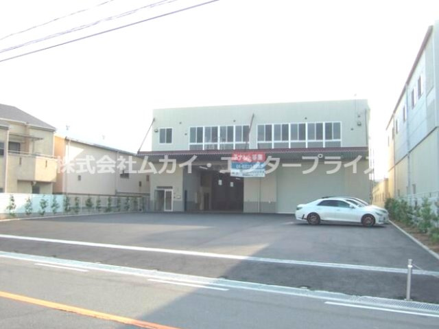 門真市桑才新町　貸倉庫の駐車場