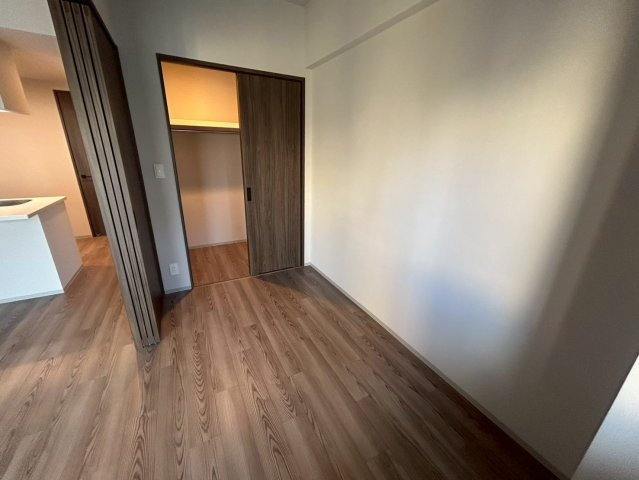 リヴェント福島の洋室