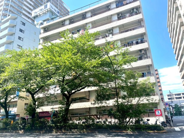 オリエンタルグリーンコーポラスの外観|西武池袋線・豊島線・西武有楽町線「練馬」駅徒歩6分＆都営大江戸線「練馬」駅徒歩7分の好立地♪