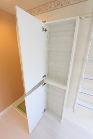 ユナイト根岸ジェファーソンの杜の収納