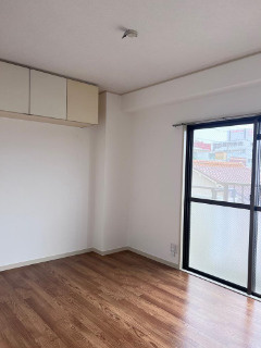 ホワイトスワン明石の居間・リビング