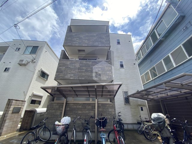 クリエオーレ三ノ瀬Ⅱの外観